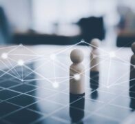 Humanzentrierung durch Adaption von KI-Arbeitssystemen